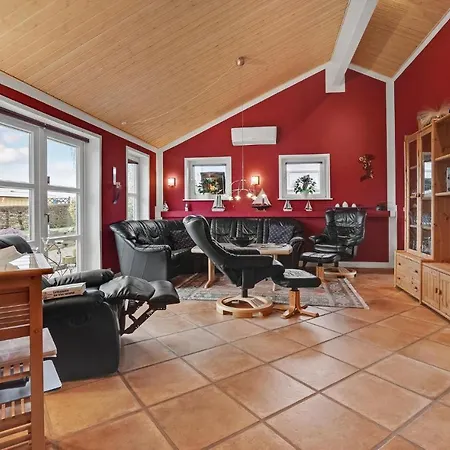 Feriehus 4 Bedroom Awesome In